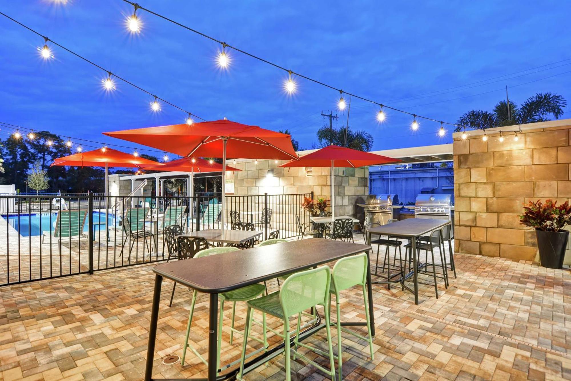 Home2 Suites By Hilton Daytona Beach Speedway Exterior foto